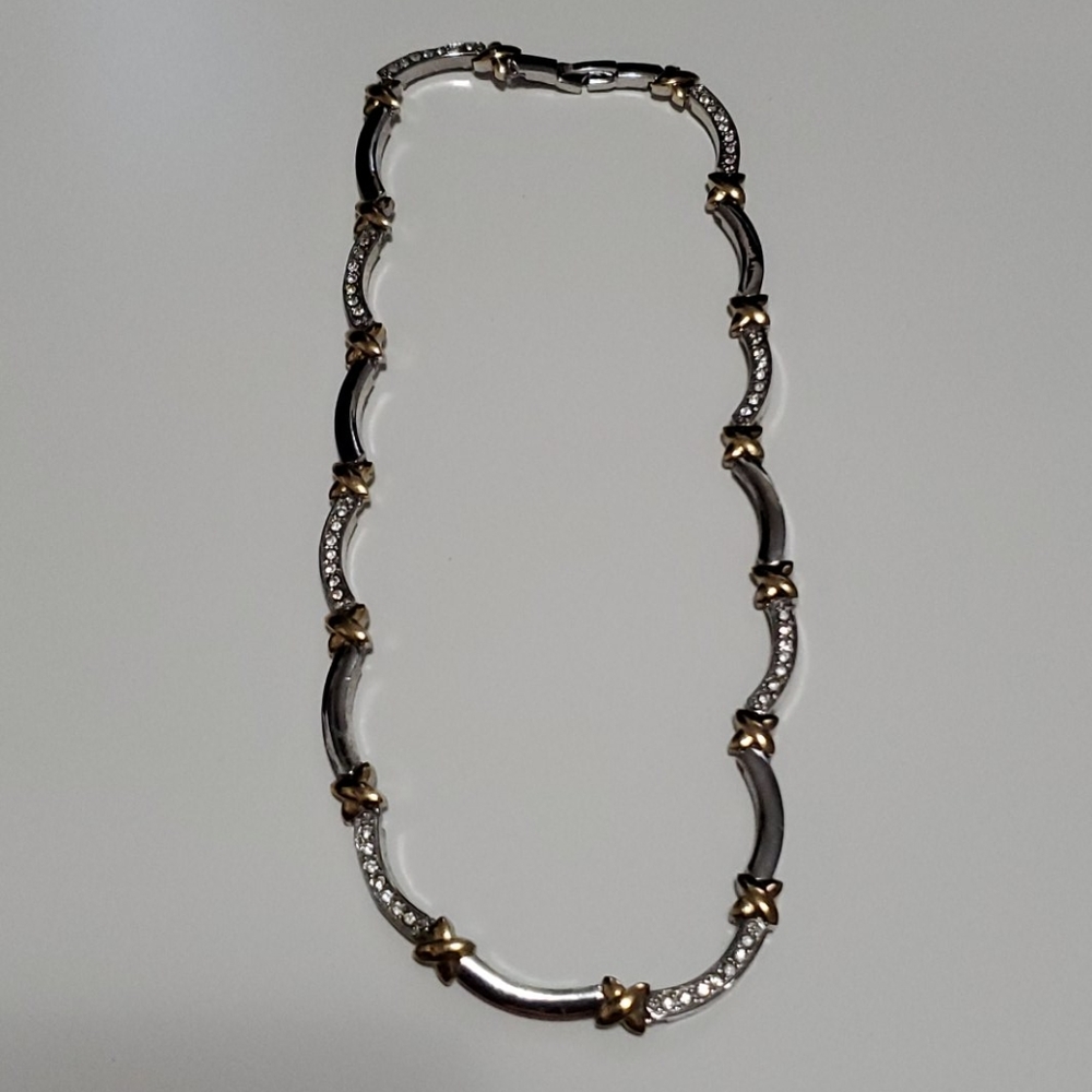 Necklace - Picture 2 of 6